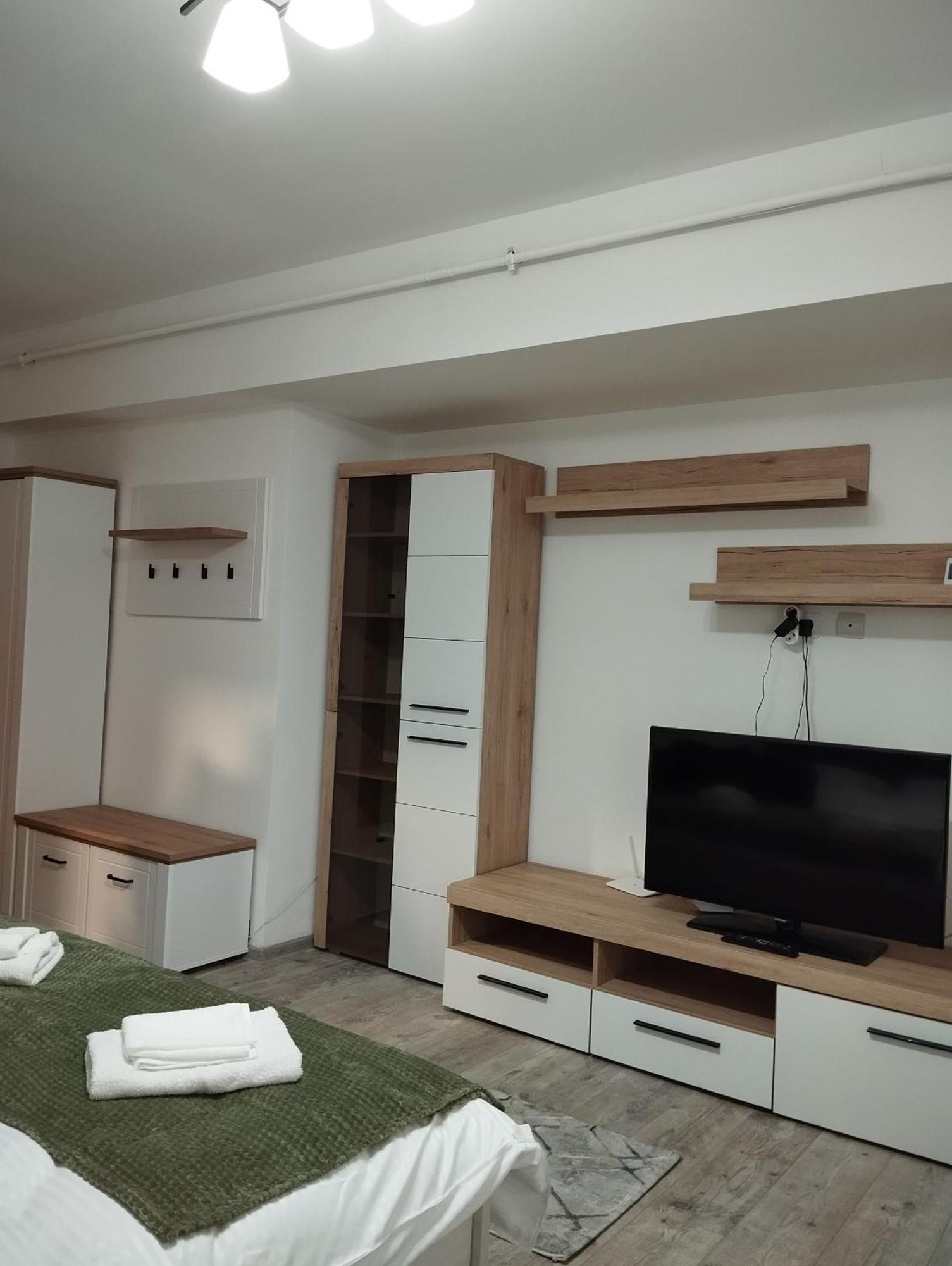 Amber Studio Крайова Екстер'єр фото